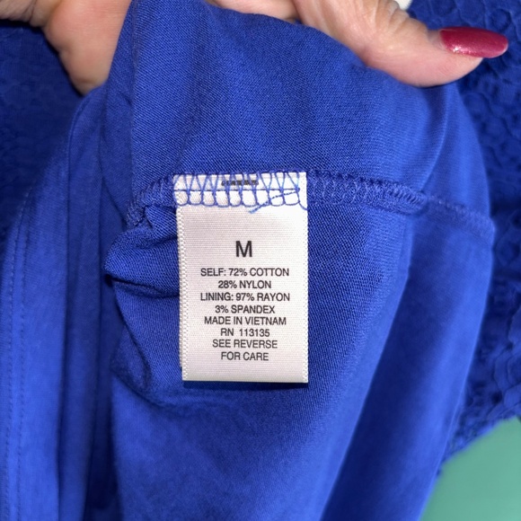 Leo and Nicole medium top new with tags - Picture 5 of 7